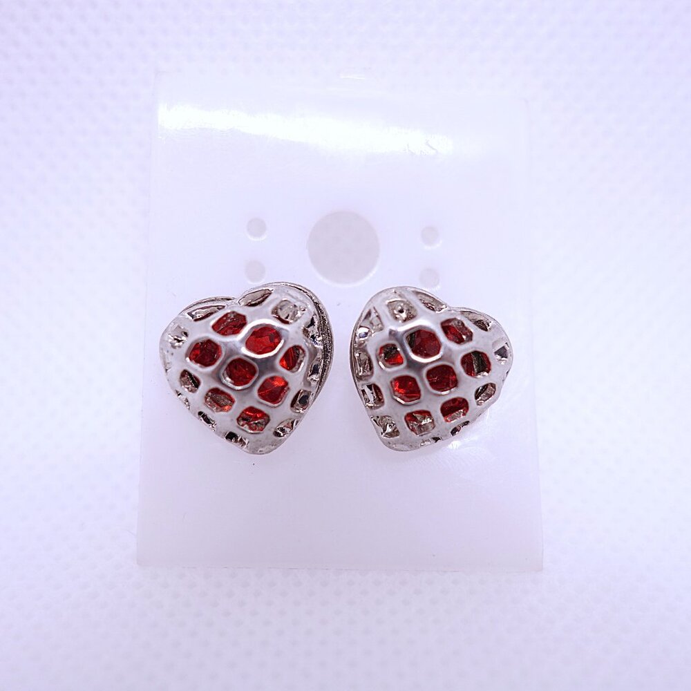 💎7/25💎NOS Vintage Retro Caged Red Crystal Heart 3D Pierced Stud Earrings